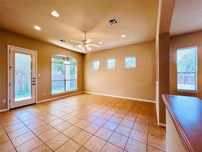 Photo - 2501 Farleigh Ln