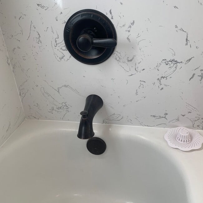 Photo - 149 W 21st St Unit 1