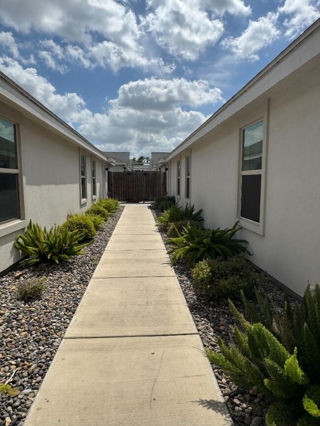 Photo - 1309 Alta Vista Dr