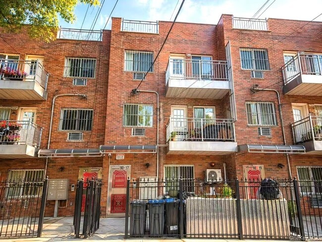 Building Photo - 90-17-90-56 56th Ave
