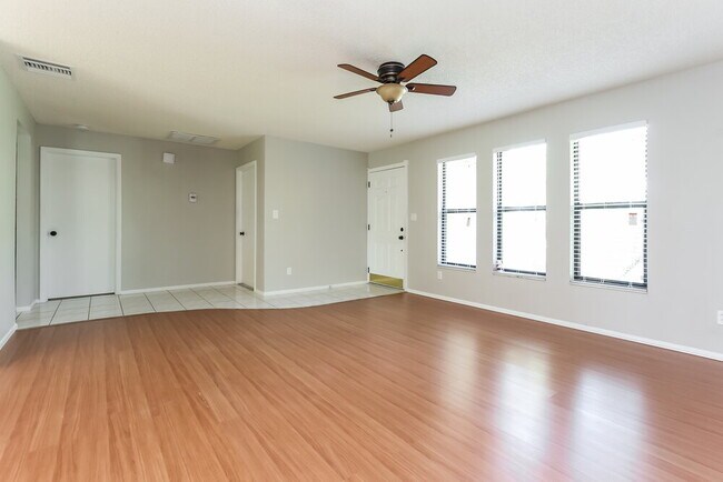 Photo - 1138 SE 13th St