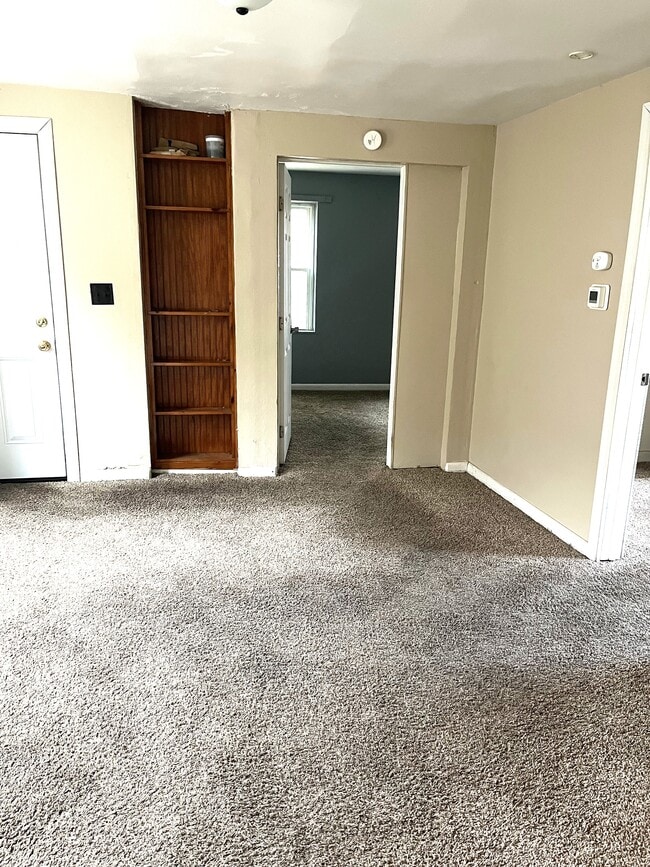 Photo - 409 Ross St