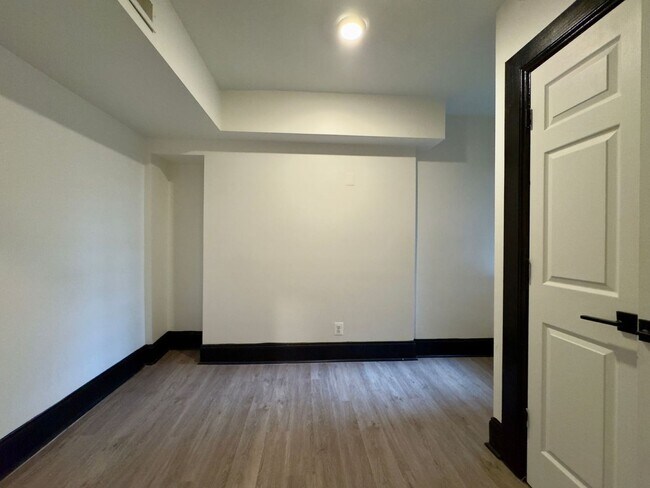 Photo - 1021 St Paul St