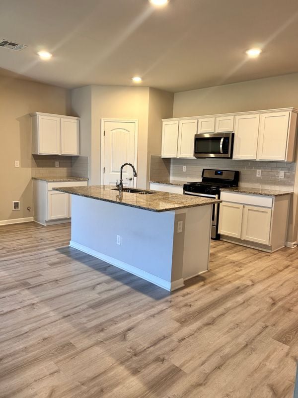 Photo - 1860 E LAKESHORE LANDING Dr