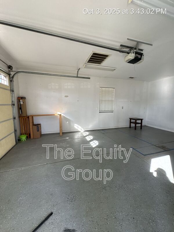 Photo - 648 Auburn St