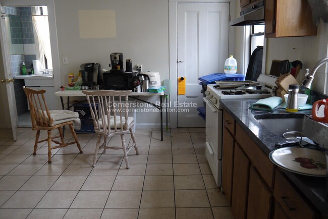 Photo - 12 Saunders St Unidad 1 Rental