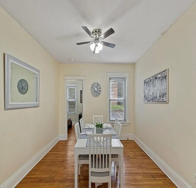 Photo - 761 Syracuse Ave Unidad #3