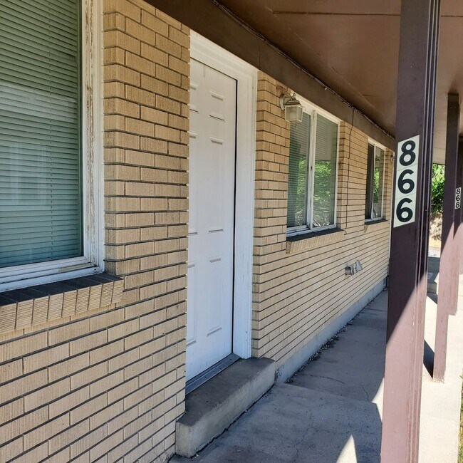 Photo - 866 600 W Unidad 866 N 600 W