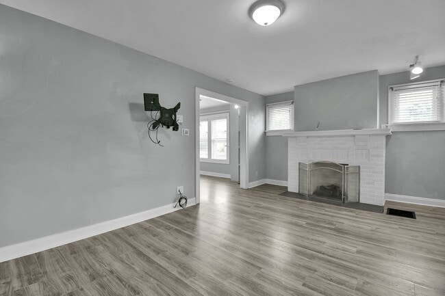 Photo - 626 E Jenkins Ave