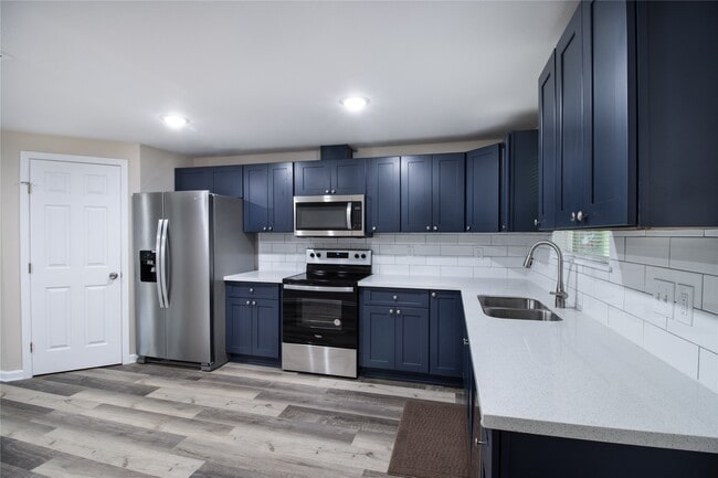 Photo - 20571 Lodge Rd