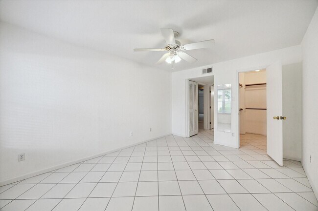 Photo - 845 Augusta Dr Unit 17