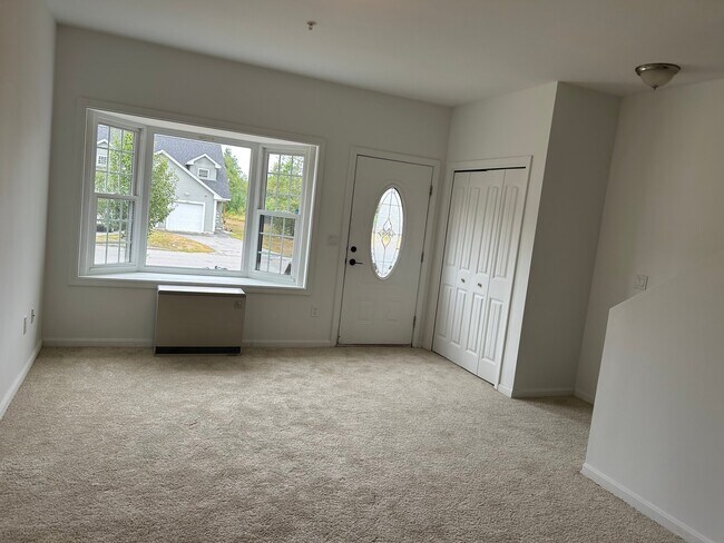 Photo - 110 Trinity Cir