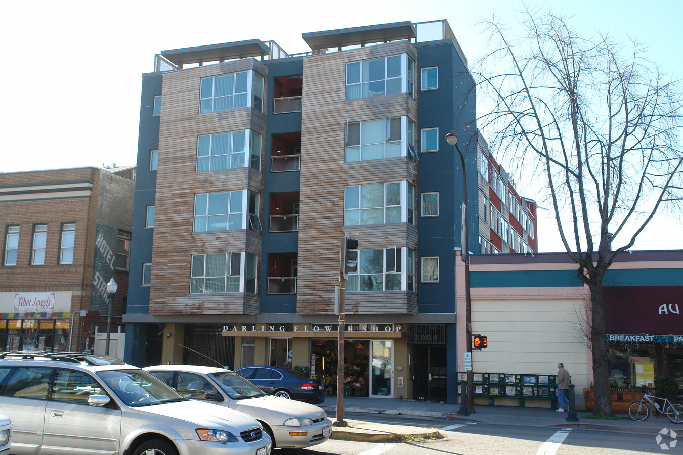 Berkeley Apartments - Touriel - Sterling University Avenue