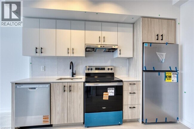 Photo - 4878 Powers Cmn Unité 704