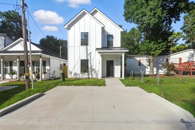 Building Photo - 914 Timberglen Ct Rental
