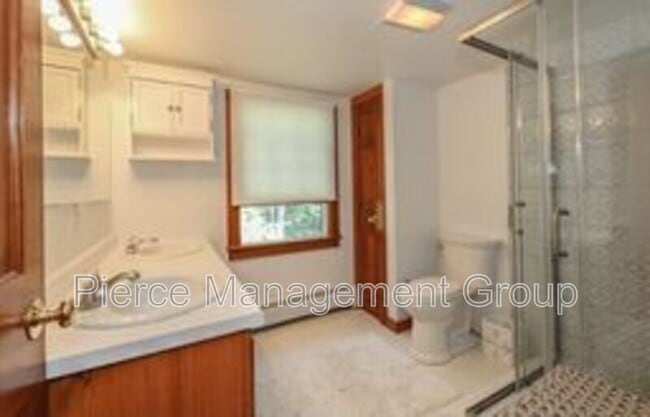 32 Morse Cir