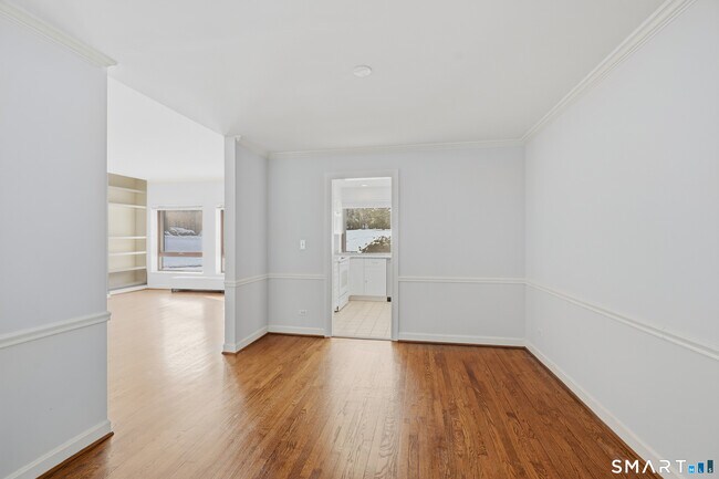 Photo - 1 Milbank Ave Unit 1A