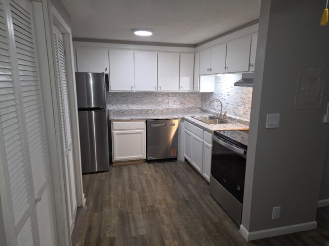 Photo - 734 N Country Acres Ave Unit 311