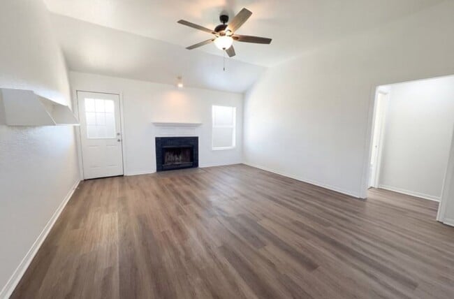 Photo - 3610 Crosscut Loop