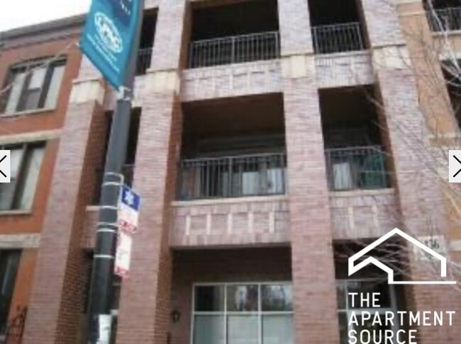 Photo - 1136 W Diversey Pkwy Unit 2
