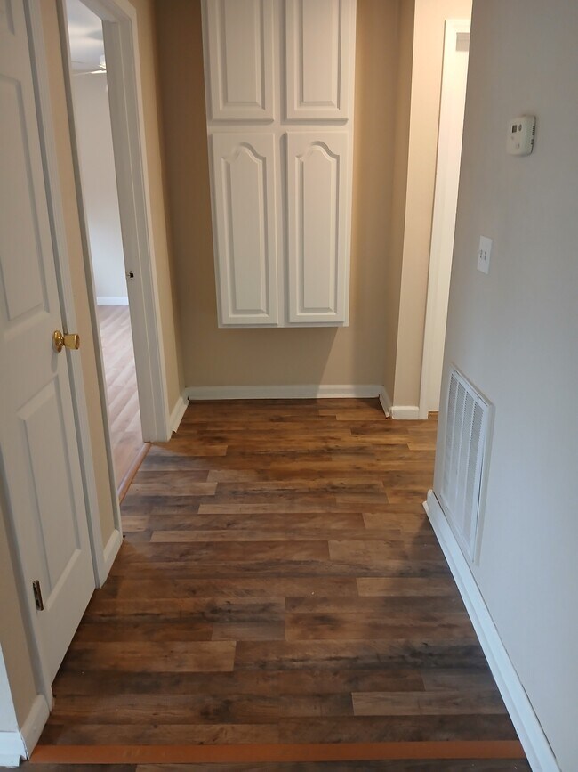 Photo - 1101 Briarwood Rd