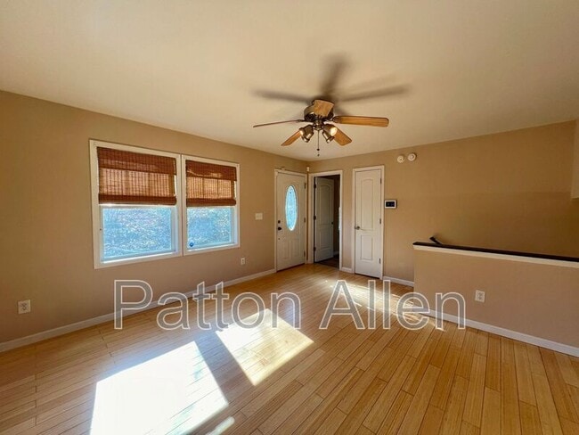 Photo - 80 Oakwood St