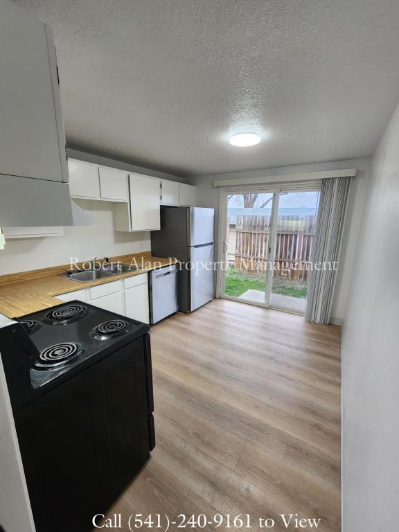 Photo - 320 NW 14th St