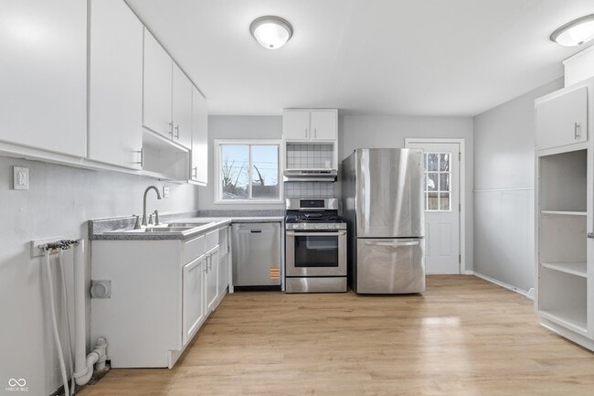 Photo - 2818 Apache Dr