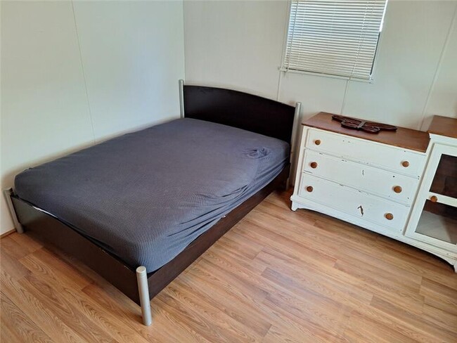 Building Photo - 3424 Howze Ave Unit 3