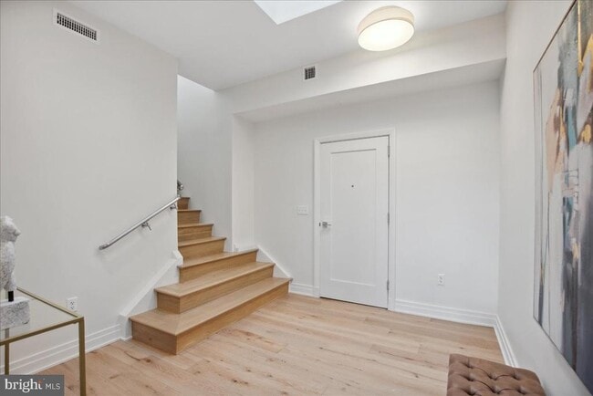 Photo - 923 V St NW Unit 601