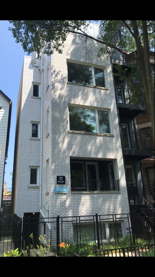 Building Photo - 3525 N Reta Ave Unit 1E