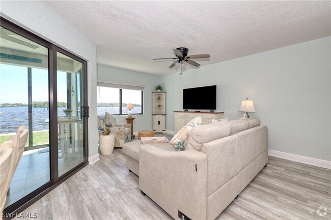 Building Photo - 898 Buttonwood Dr Unit 104 Rental