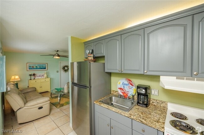 Building Photo - 8127 Country Rd Unit 106 Rental
