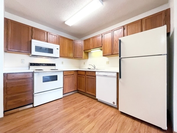 Kensington Place 1 Bedroom Kitchen