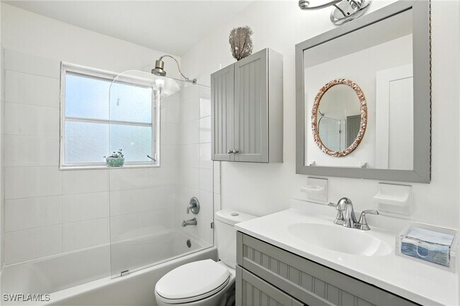 Photo - 578 14th St N