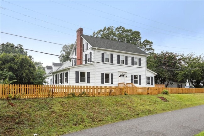 Photo - 4BR Historic Yorktown Home | Updated Kitchen & Baths | Near Yorktown Beach