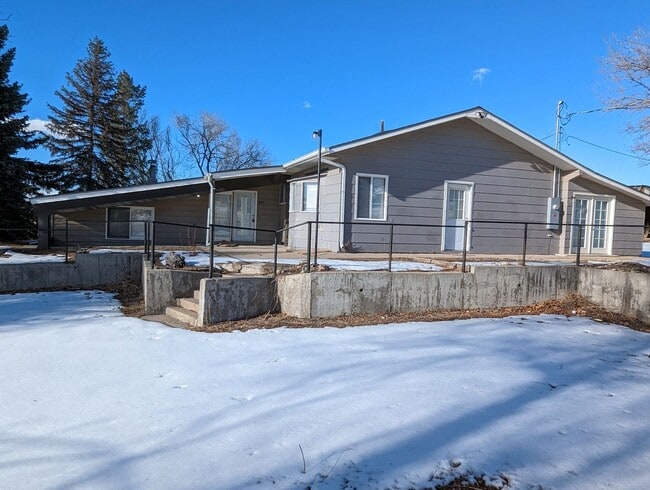 Building Photo - Large and Unique home in Castle Rock!
