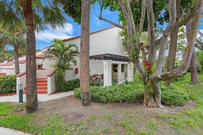 204 Sea Oats Dr