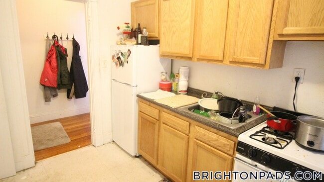 Photo - 1634 Commonwealth Ave Unidad 5