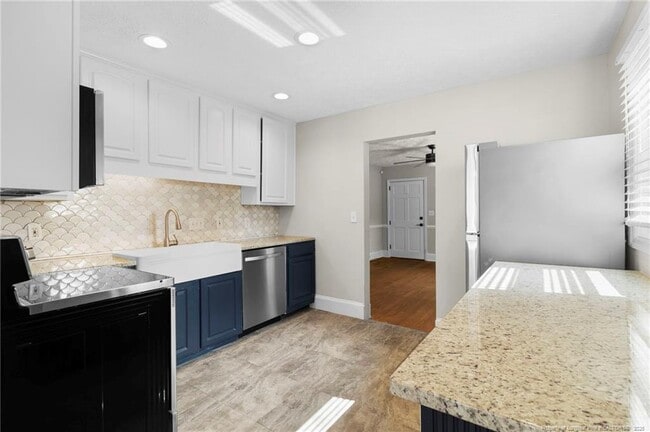 Photo - 2219 Westdale Dr