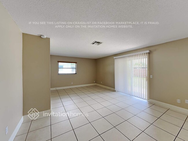 Photo - 2240 Kansas St