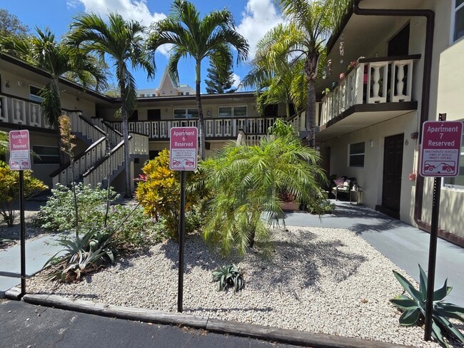 Photo - 720 NE 2nd St Unit 7