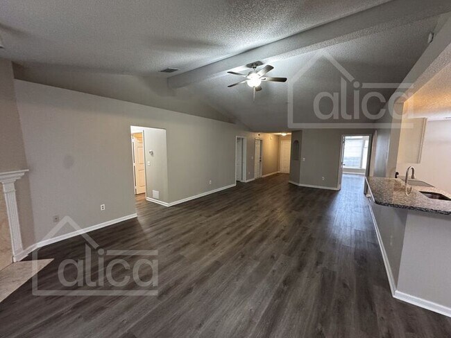 Photo - 7863 Spring Branch Dr S