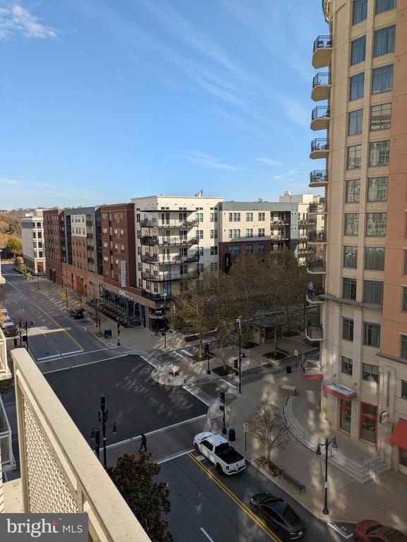 Photo - 157 Fleet St Unidad 711