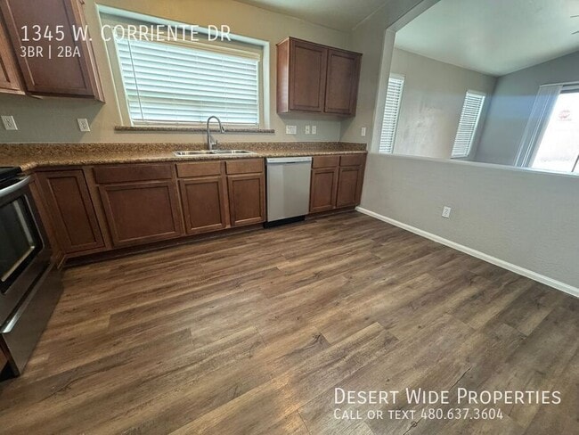 Photo - 1345 W Corriente Dr
