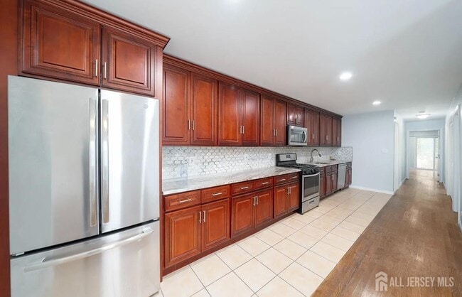 Photo - 22 Linden Ave