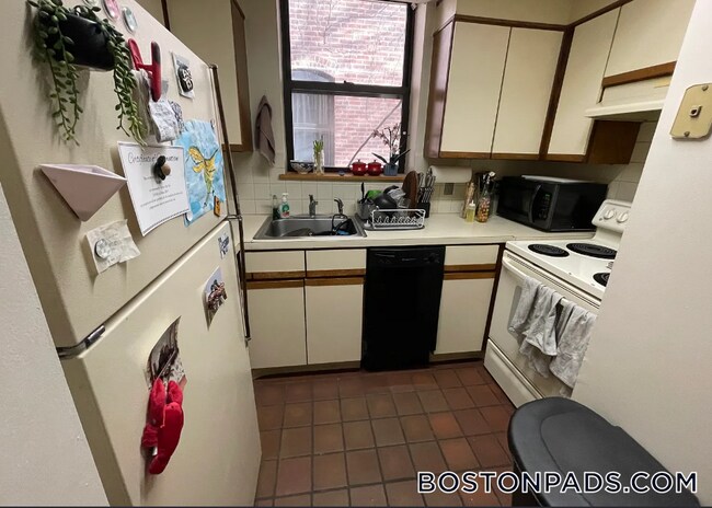 Photo - 102 Gainsborough St Unit 106