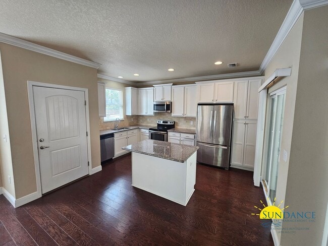 Photo - 122 Sandpine Loop