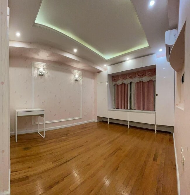 Photo - 71-66 Parsons Blvd Unit 6K