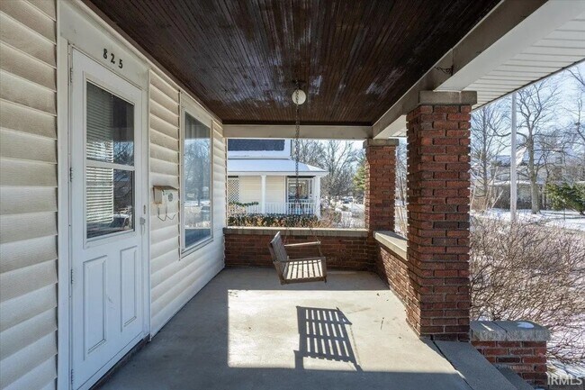 Front Porch - 823 S 9th St